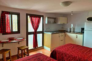 Twin studio with kitchenette