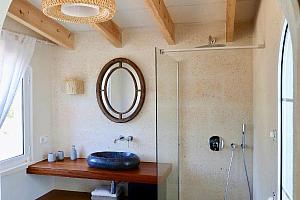 Walk-in shower