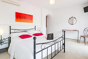 Small hotel, Torrox pueblo