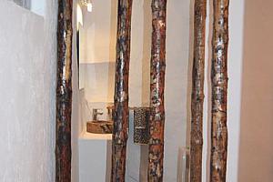 En-suite bathroom, Cuevas Helena