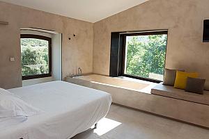 Contemporary double room