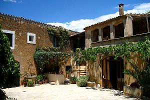 Finca Raims boutique hotel