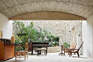 Piano lounge, hotel Majorca