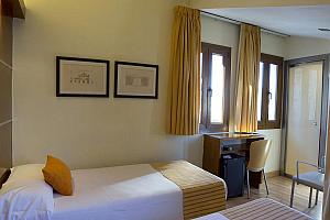 Twin room