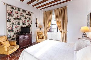 China room, Salinas de Imon