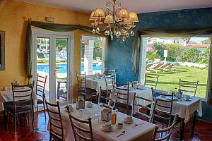 Breakfast, Hotel Picasso