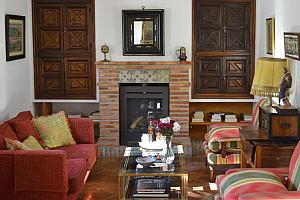 Small historic hotel in Granada