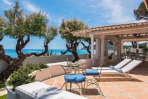 Large private terrace with a sea view