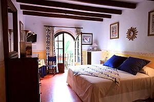 Double Room, double bed, Ses Rotges