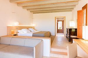Junior suite with sitting area