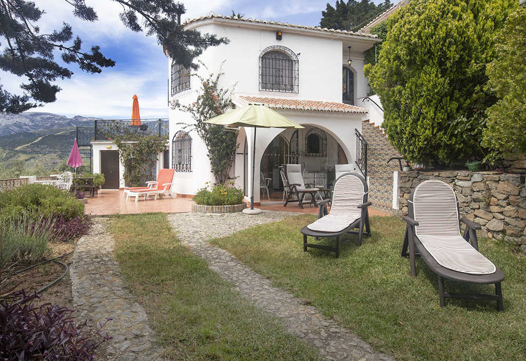 Villa Andalucia - A delightful small B&B in Cómpeta, with a dedicated